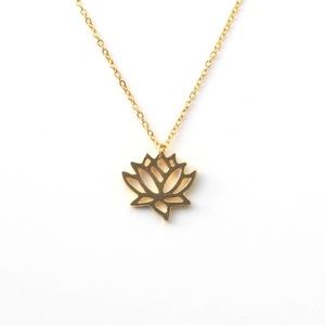 GOLD LOTUS NECKLACE CUTE LOTUS PENDANT FLOWER